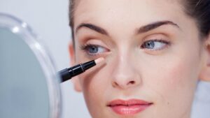 chăm sóc da nhạy cảm khi makeup