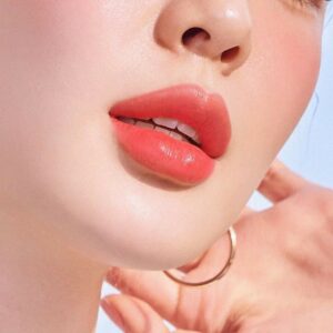 che khuyết điểm môi thâm