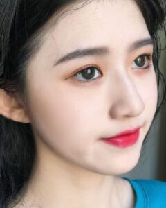 che tàn nhang bằng makeup tự nhiên