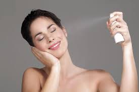 dùng xịt khoáng trước và sau makeup