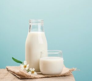 dưỡng da bằng sữa tươi không đường