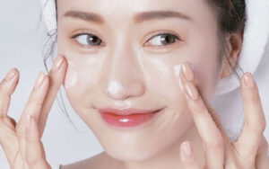 dưỡng da trước khi trang điểm