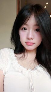 makeup cho mặt vuông