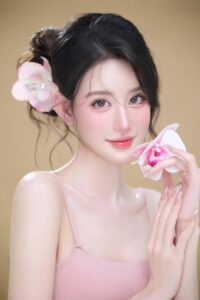 makeup cho mặt vuông