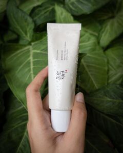 makeup chống nắng không trôi khi đổ mồ hôi