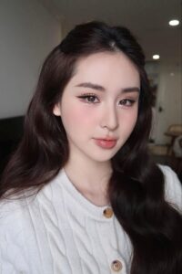 makeup tone tây đi tiệc