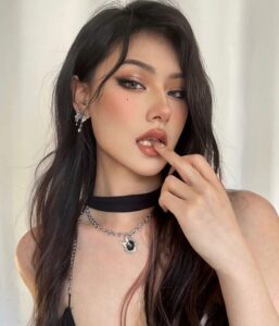 makeup tone tây đi tiệc