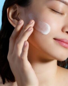 mẹo kết hợp chống nắng với makeup nền