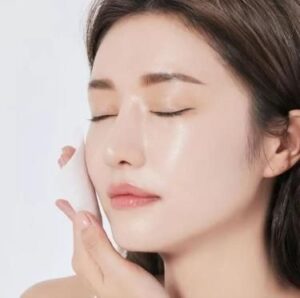 rửa mặt bằng nước vo gạo