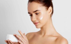 thói quen skincare trước makeup