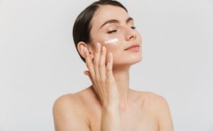 thói quen skincare trước makeup
