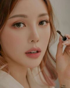 học makeup không cần cọ