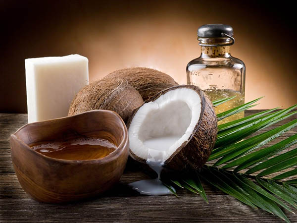 làm đẹp bằng dầu dừa