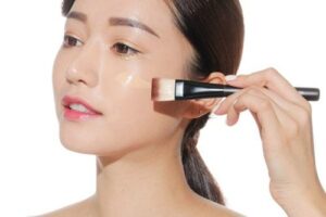 makeup nhẹ nhàng cho da mụn