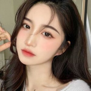 trang điểm trong suốt Hàn Quốc