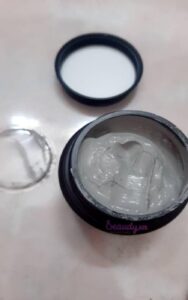 mặt nạ đất sét se khít lỗ chân lông