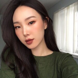 mẹo giữ lớp makeup tự nhiên lâu trôi