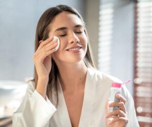 sản phẩm makeup lâu trôi đi làm
