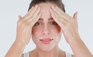 skincare ngày đêm cho da nhạy cảm