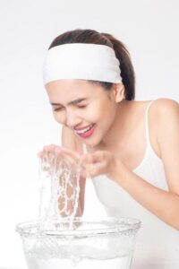 thói quen skincare hằng ngày