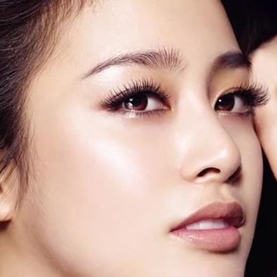 trang điểm đi làm cho da dầu
