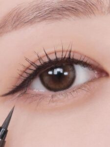 Cách kẻ eyeliner đẹp