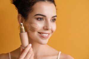 Makeup ban ngày cho da dầu