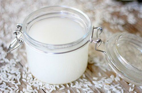 Rửa mặt bằng nước vo gạo