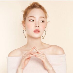 Tự học makeup qua video