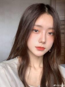 Tự học makeup qua video