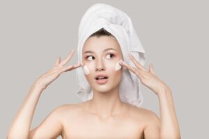 giảm sưng viêm sau makeup