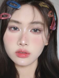 makeup che xương hàm to