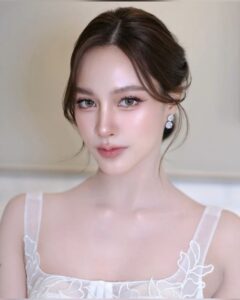 makeup đi tiệc sếp mời