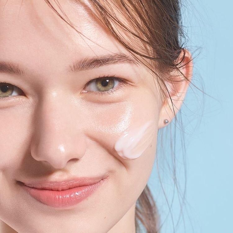 makeup không cần kem chống nắng