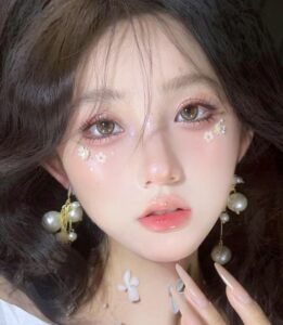 makeup mặt nhỏ dễ nhìn