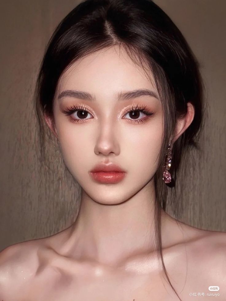 makeup tiệc cuối năm