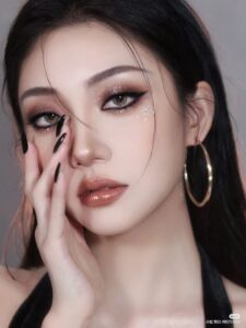 makeup tiệc cuối năm