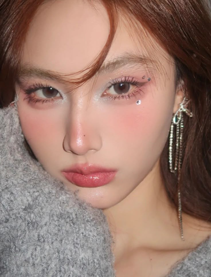 makeup tone đào nhẹ