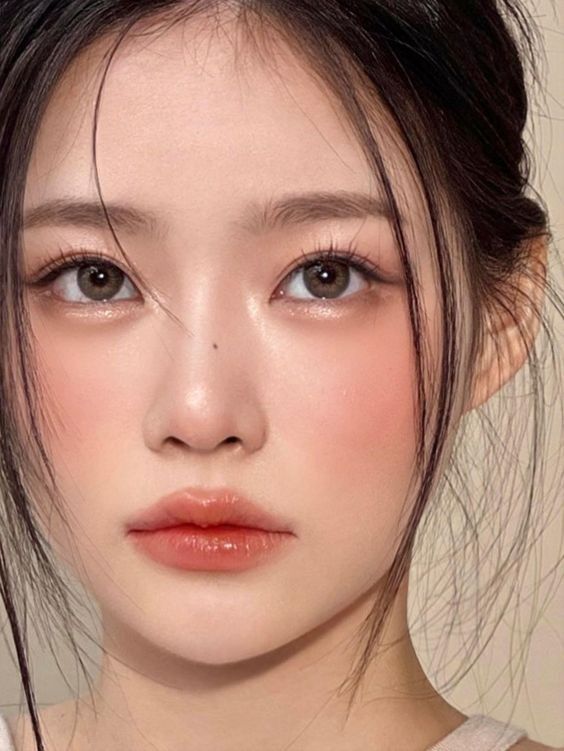 makeup trong suốt