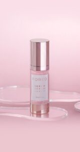 thoa serum nền trước makeup