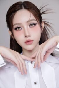 xịt chống nắng giữ makeup
