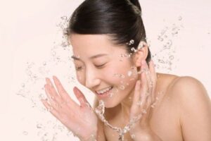 dưỡng da buổi sáng tự nhiên