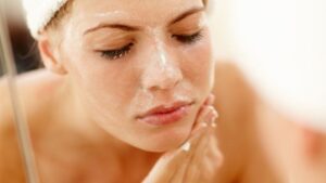không makeup có cần tẩy