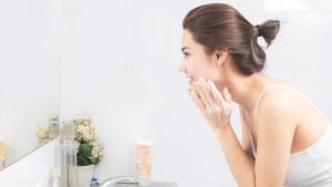 làm sạch da trước makeup