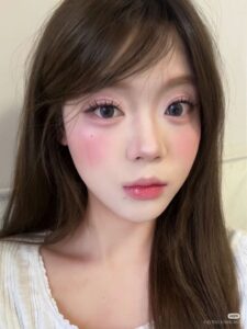 makeup học sinh nhẹ nhàng