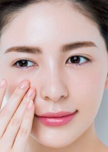 tẩy trang cho môi và mắt