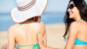 makeup chống nắng đi biển