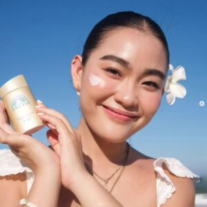 makeup chống nắng đi biển