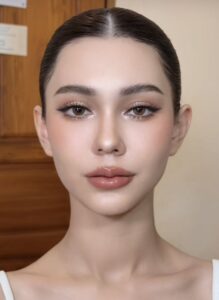 makeup chống nắng tone nude
