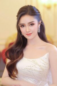 makeup cơ bản đi tiệc